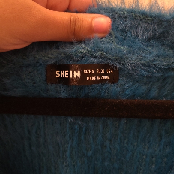 Shein fuzzy cropped cardigan - Picture 3 of 4